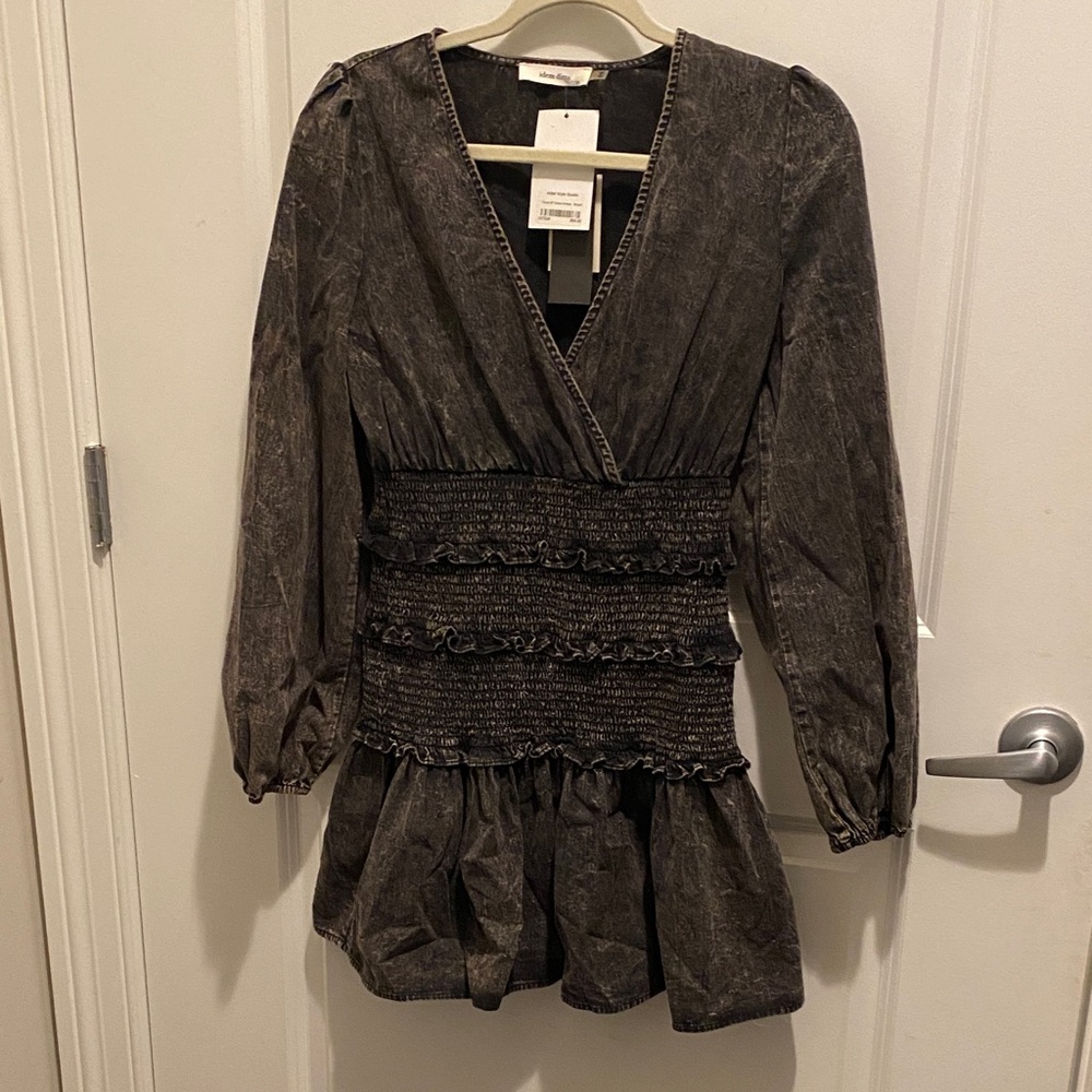 Chic Charcoal Long Sleeve Dress